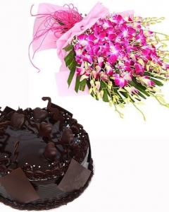 Breeze Of Motherly Love With Chocolate Cake